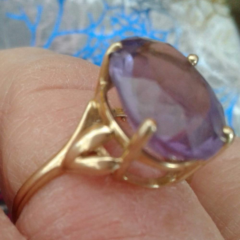 Vintage 10 K Gold Amethyst Ring